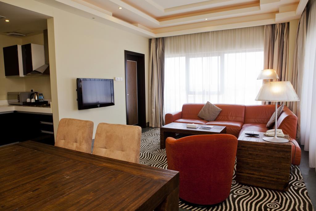 מנאמה Al Raya Suites Hotel מראה חיצוני תמונה