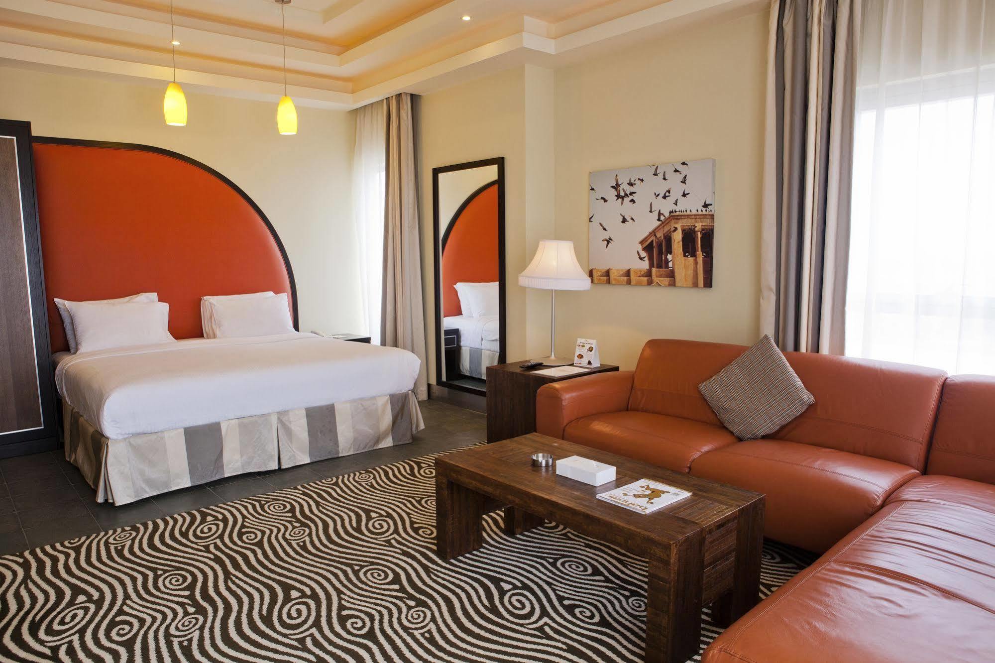 מנאמה Al Raya Suites Hotel מראה חיצוני תמונה