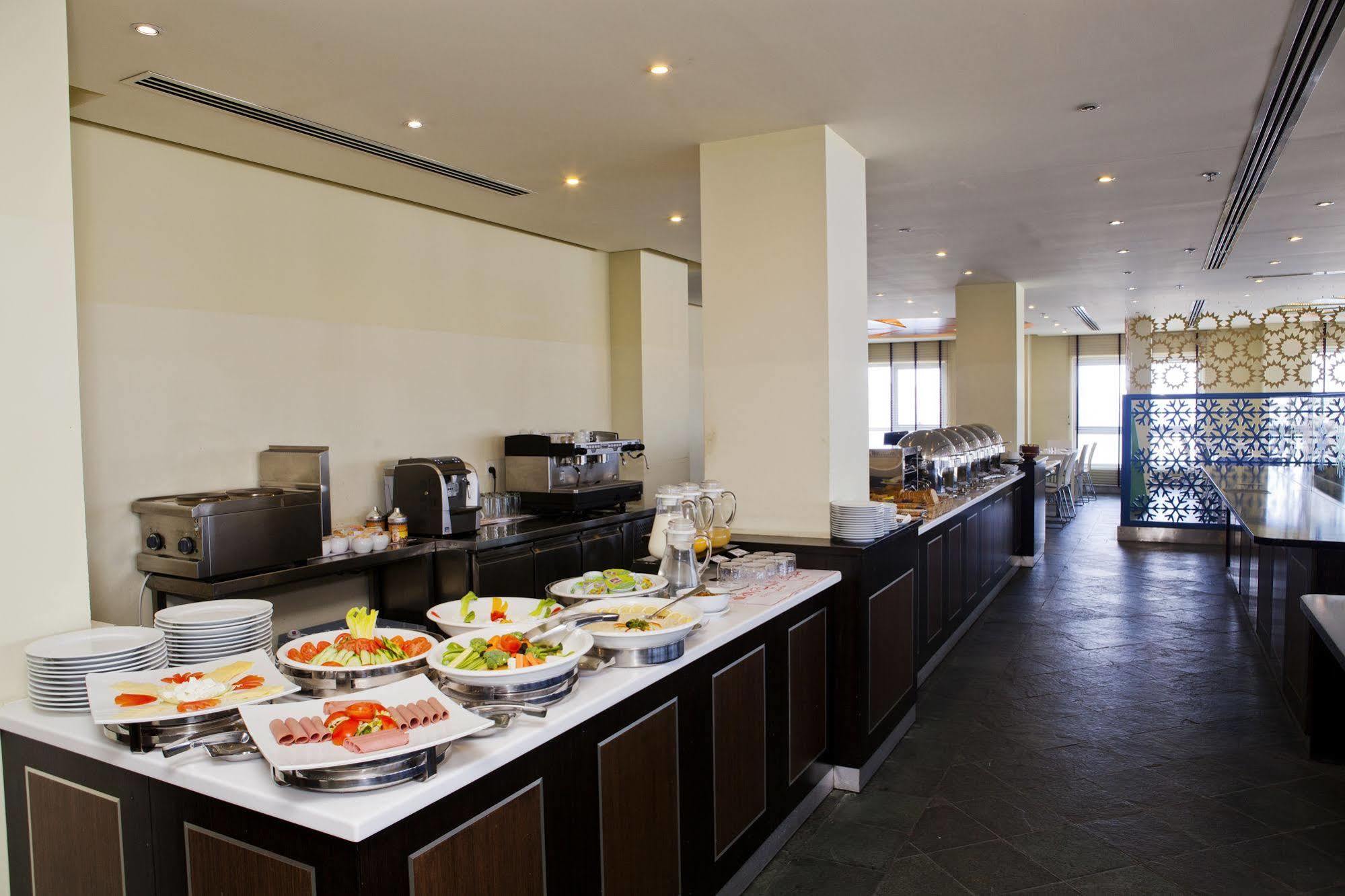 מנאמה Al Raya Suites Hotel מראה חיצוני תמונה