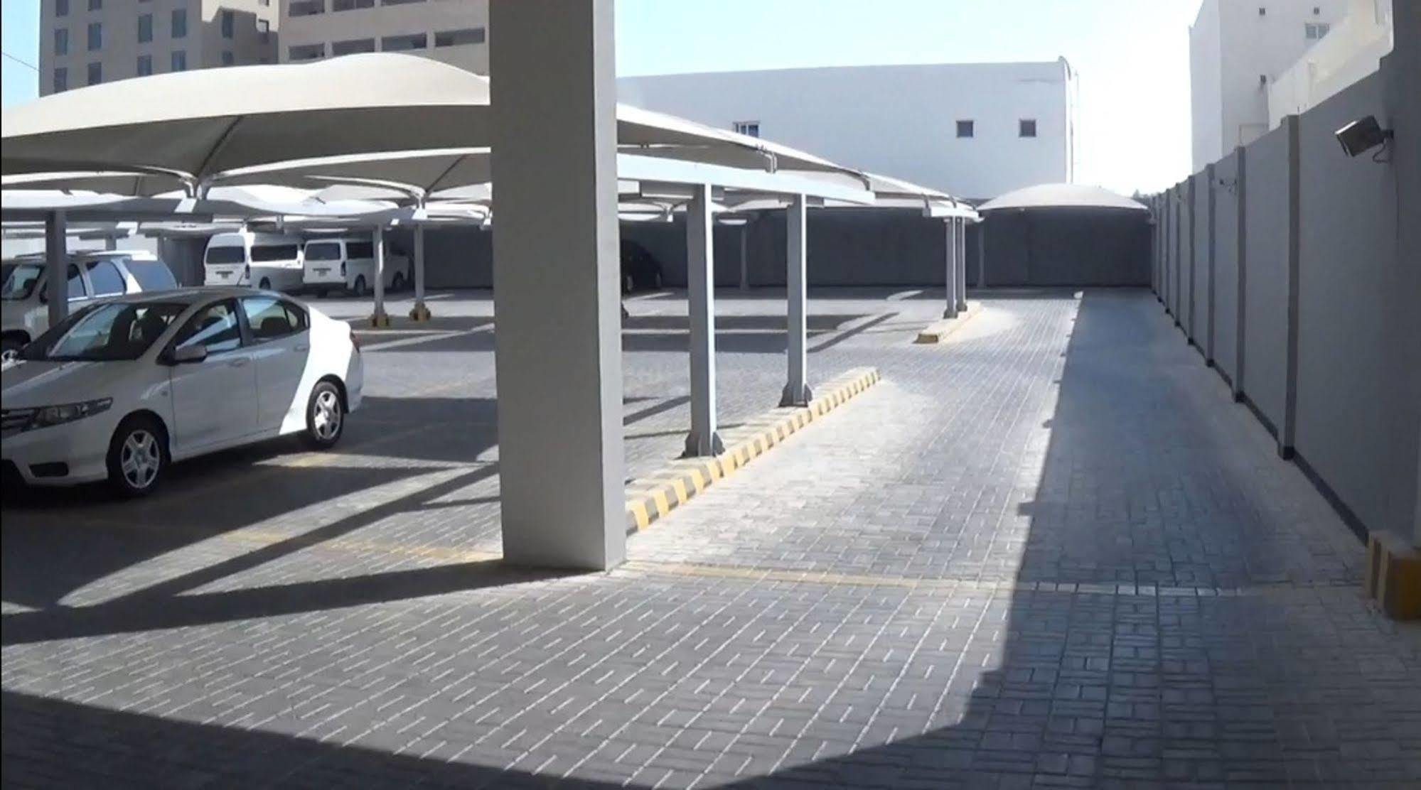 מנאמה Al Raya Suites Hotel מראה חיצוני תמונה